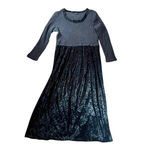 Vintage 90’s Plus Size Black Velvet Gothic Maxi Dress